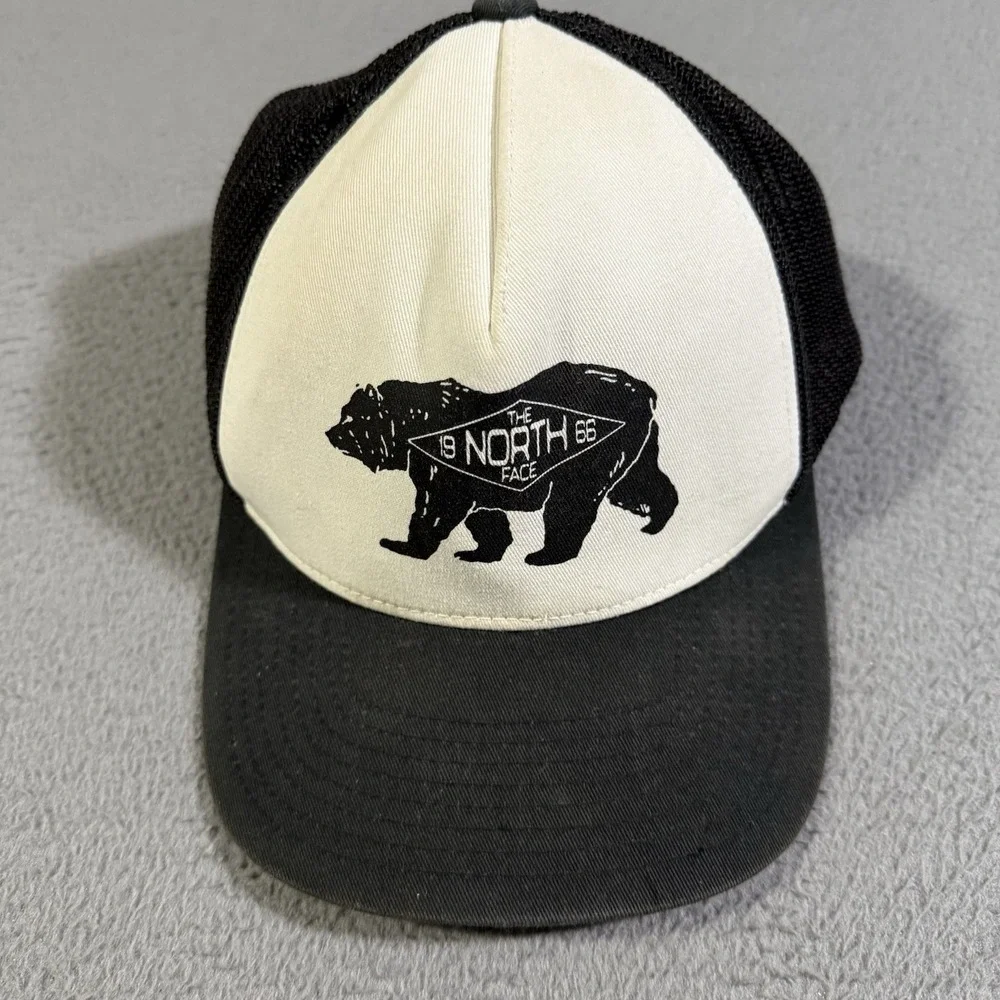 The North Face 1966 Grizzly Brown Bear Mesh Snapback Black‎ Distressed